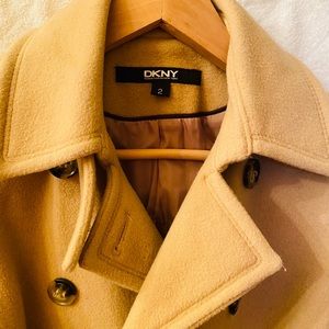 10% cashmere coat NKNY size 2